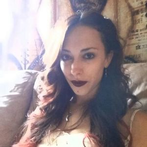 Meet your Posher, Maddie